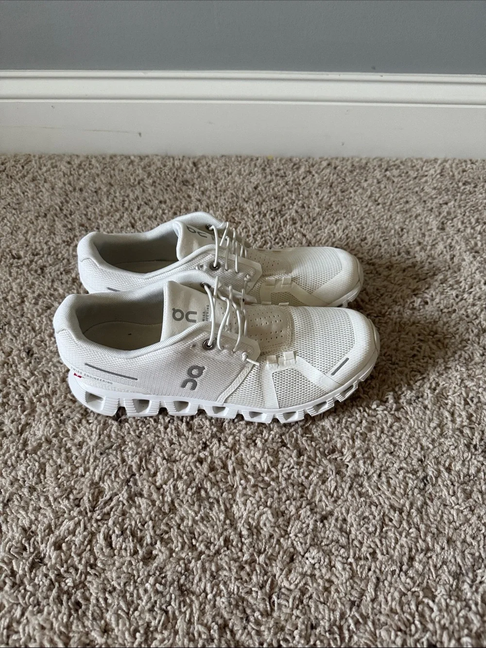 On Cloudswift Women's Athletic Running Shoes - White
